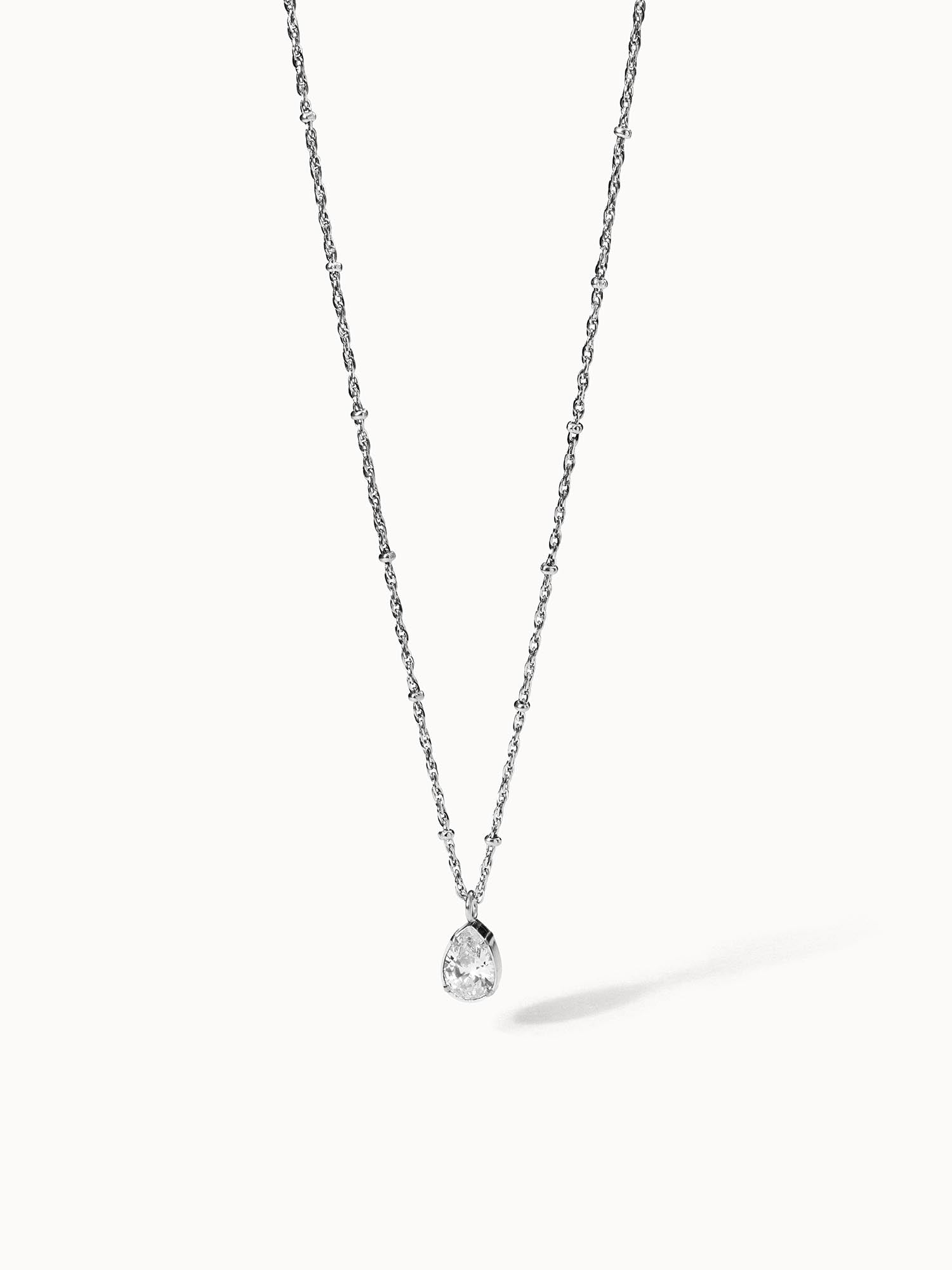 Felice Kette von PURELEI mit weißem Zirkonia-Tropfen, nickelfrei, feingliedrige Edelstahlkette, zeitlose Eleganz.