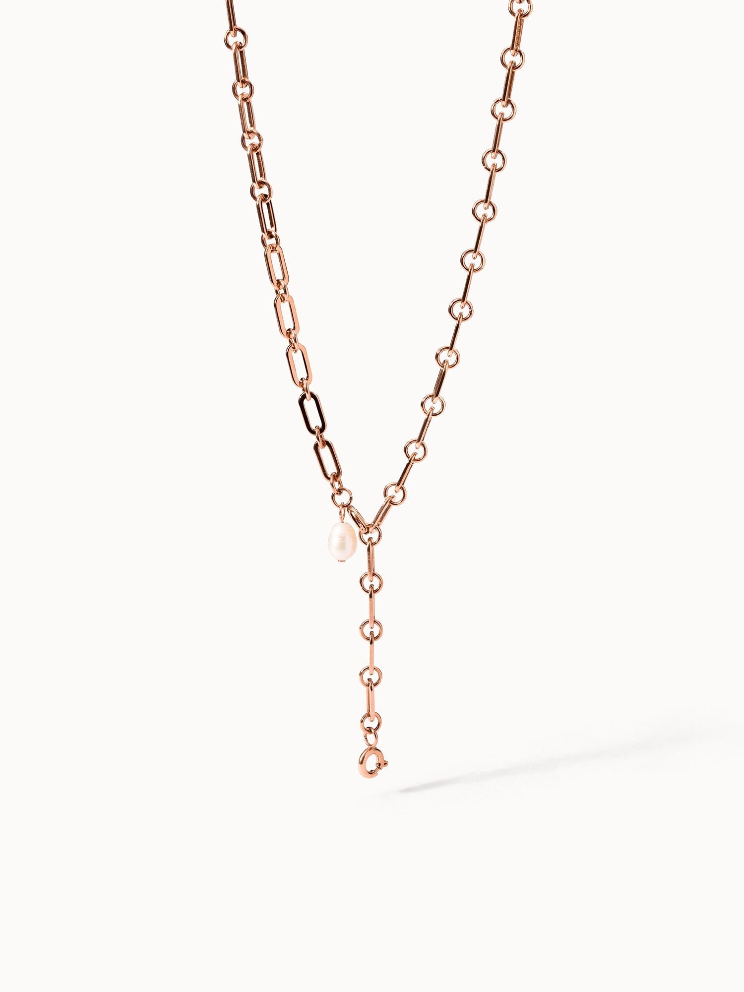 Roségoldene Kette mit Perle, elegant und feminin, von PURELEI.