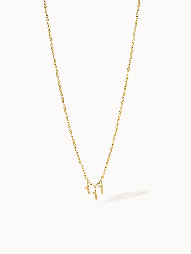 Goldene 111 Kette mit Zirkonia an Ankerkette, elegant und nickelfrei, inspiriert von Neubeginn, Vicky.