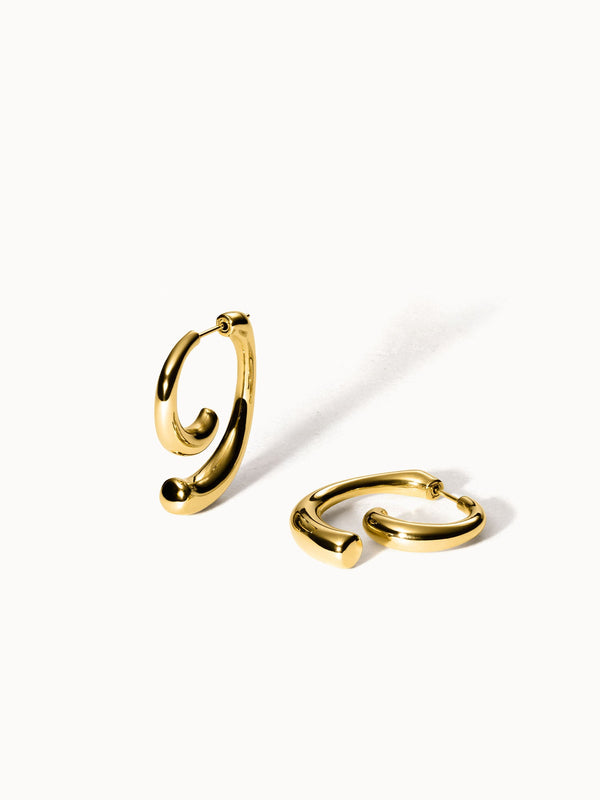 "color":"Gold", "type":"lead_image"}