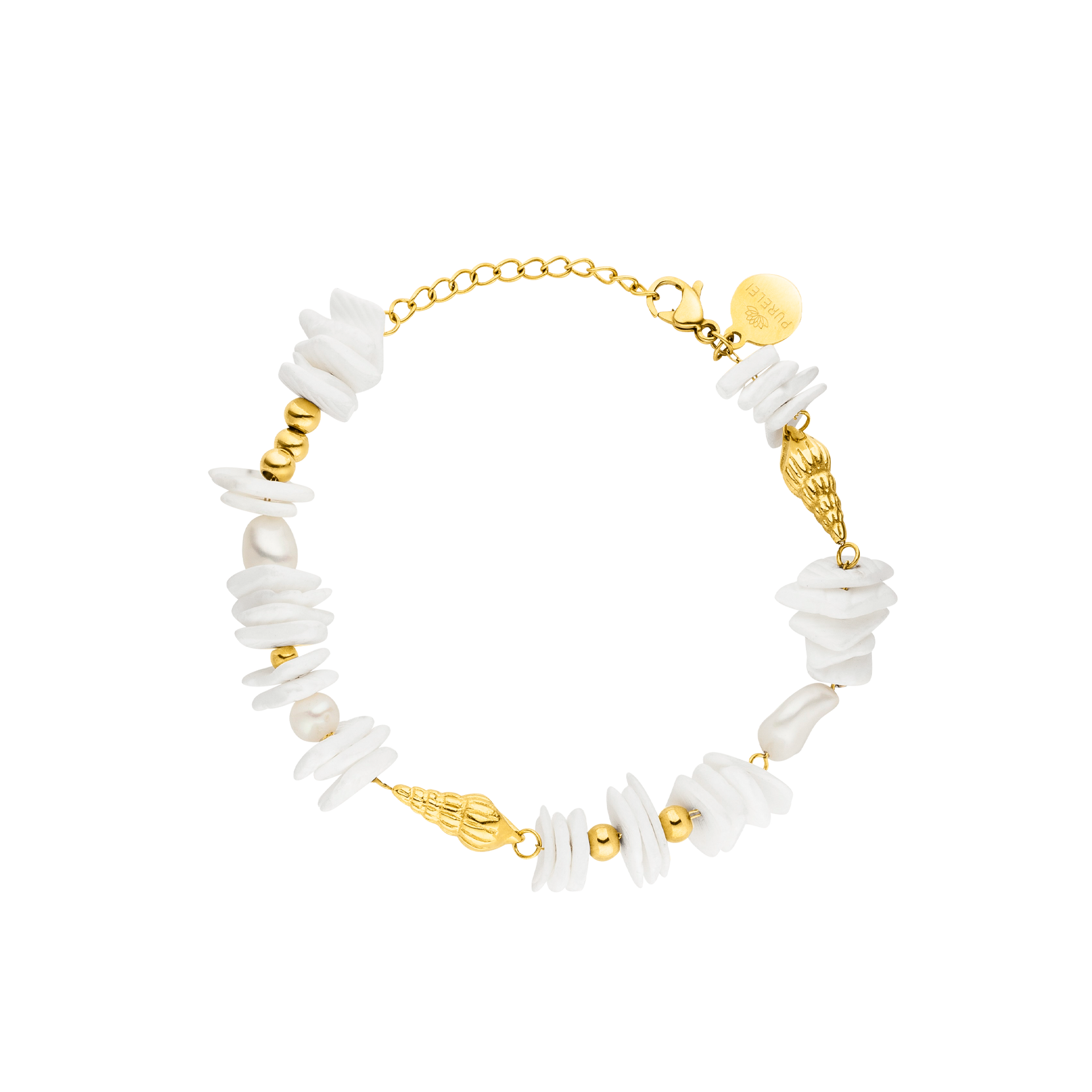 PURELEI Wela Armband aus goldfarbenem Edelstahl mit Muschel- und Perlenmix, elegant und wasserfest gestaltet