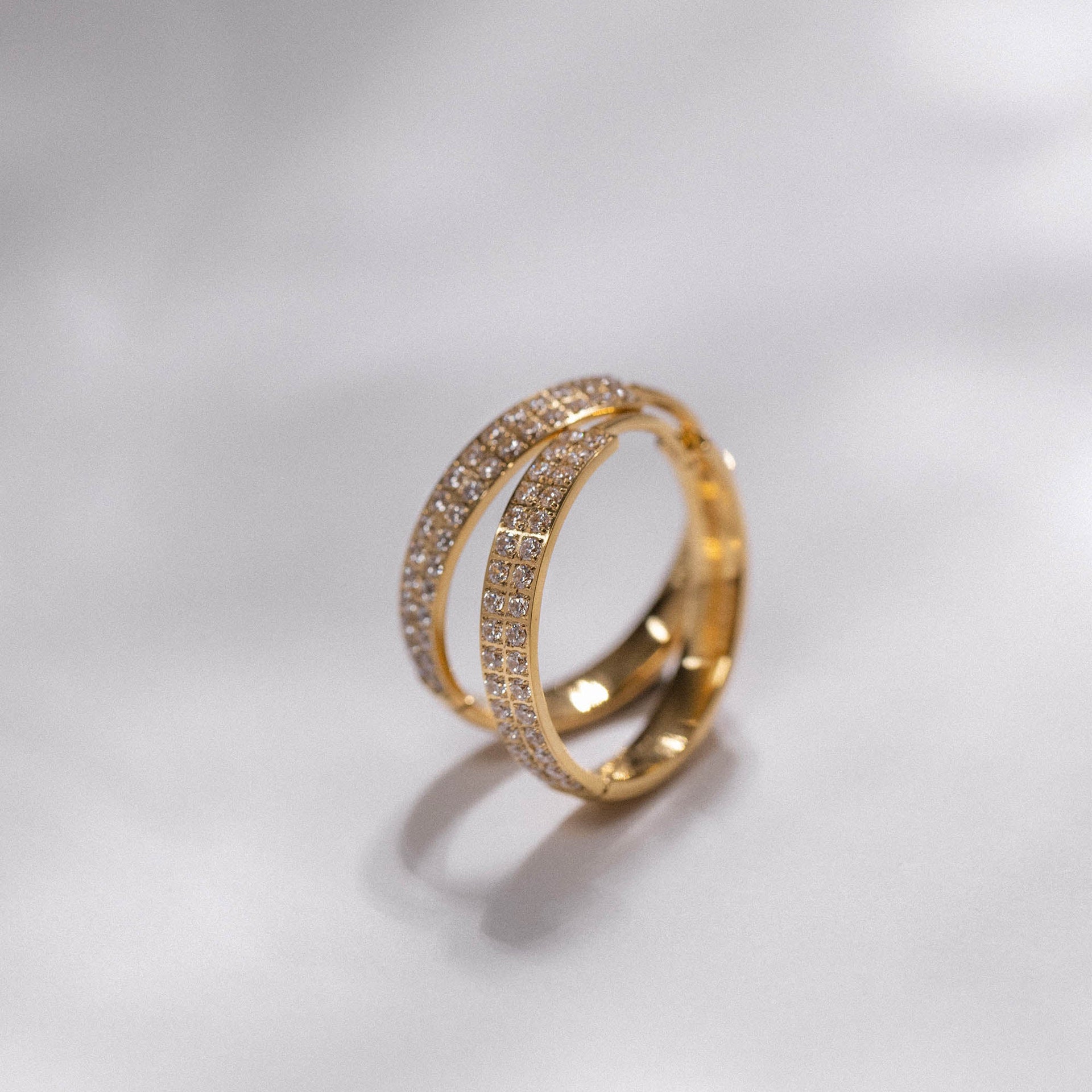 Roségoldene Ringe mit funkelnden Details von PURELEI, elegant und modern.