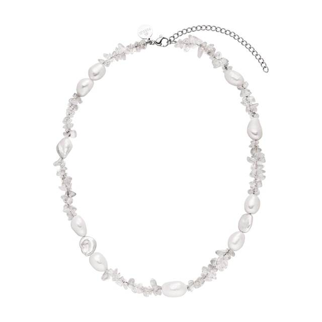 Edelstein- und Perlenkette in Weiß, elegant und natürlich, von PURELEI.