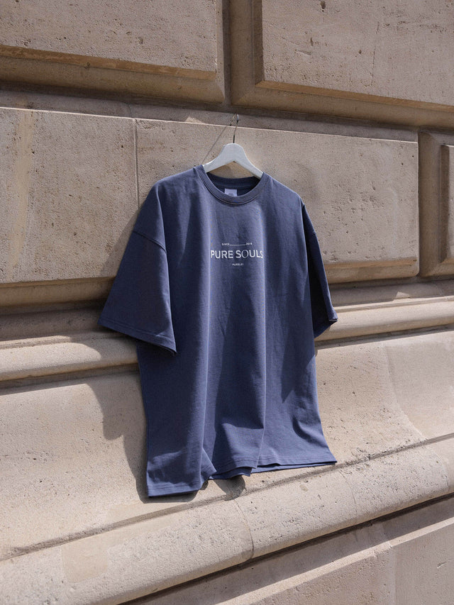 PURELEI T-Shirt Pure Souls Dark Blue aus schwerer Baumwolle mit oversized Passform, minimalistisch und zeitlos.