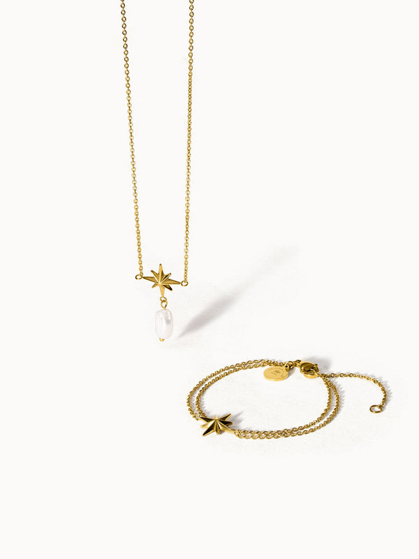 {"color":"Gold", "type":"lead_image"}