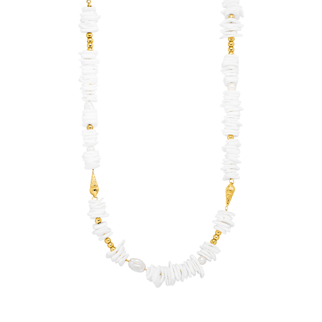 Wela Kette von PURELEI mit vergoldeten Elementen und Muschelstücken, natürlich elegant und feminin gestaltet.