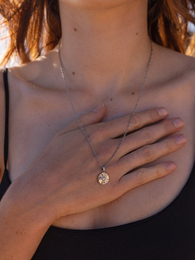 Birthday Flower Necklace - INT PURELEI