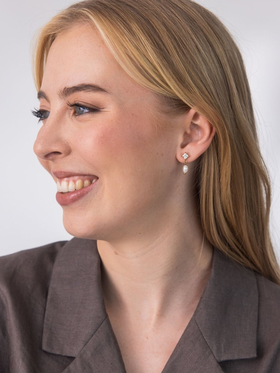 Elegant Pearl Earrings - INT PURELEI