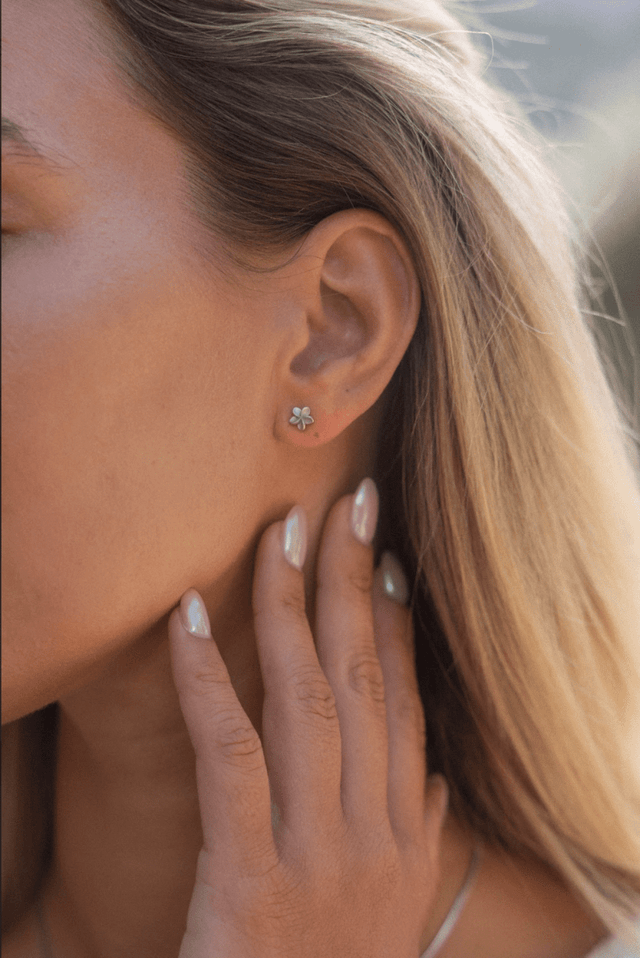 Empowerment Earrings - INT PURELEI